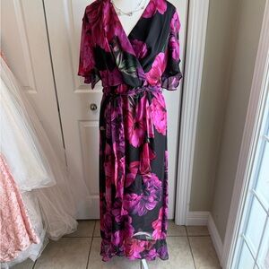 SLNY Black and Pink Floral Maxi Dress